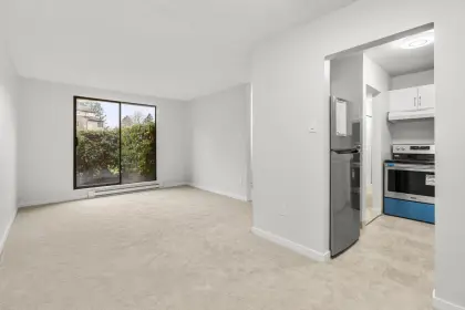 103 8140 Colonial Drive, Richmond, BC, Richmond — Apartment/Condo for sale