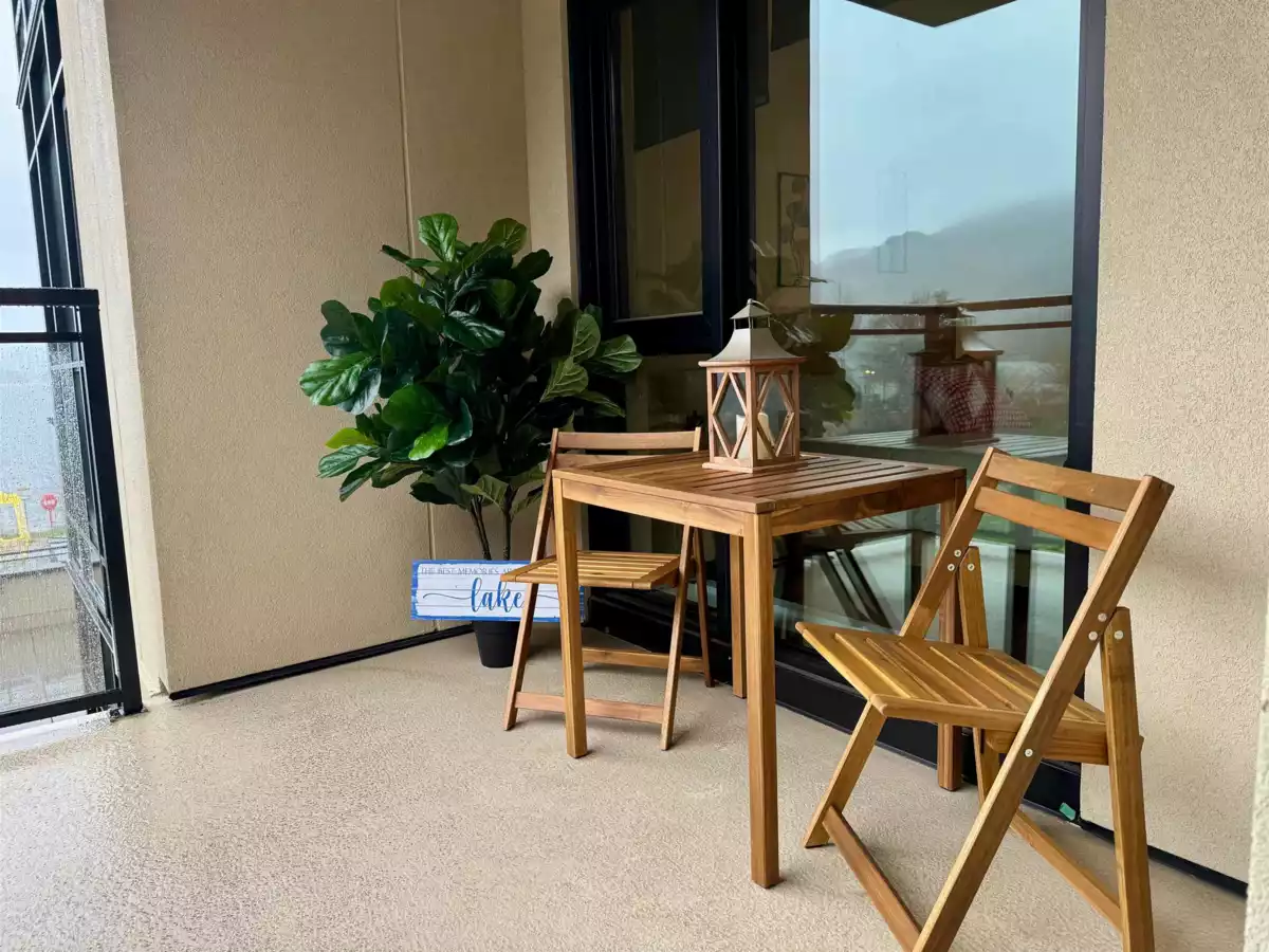 Staircase Photo of 510 120 Esplanade Avenue, Harrison Hot Springs, BC