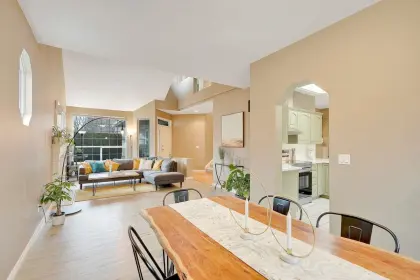 27 6380 121 Street, Surrey, BC, Surrey — Townhouse for sale