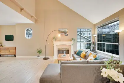 27 6380 121 Street, Surrey, BC, Surrey — Townhouse for sale