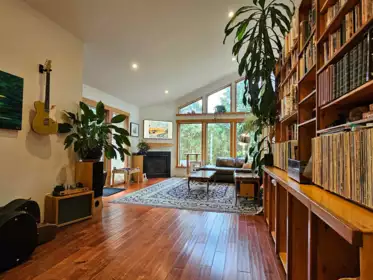 2168 Skyline Drive, Squamish, BC, Squamish — Single Family Residence for sale