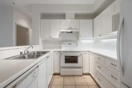 108 6198 Ash Street, Vancouver, BC, Vancouver — Apartment/Condo for sale