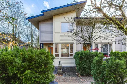 72 9229 University Crescent, Burnaby, BC, Burnaby — Townhouse for sale