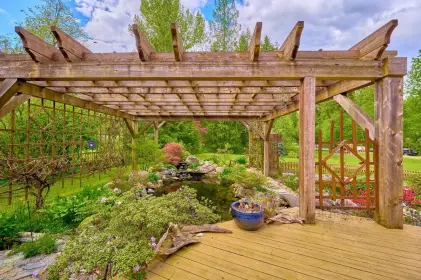 23447 Dogwood Avenue, Maple Ridge, BC, Maple ridge — Single Family Residence for sale