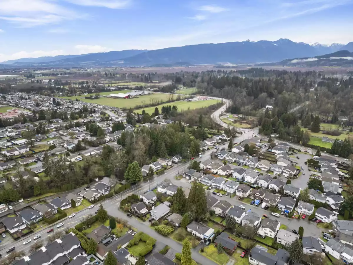 Breakfast Nook Photo of 22421 Streng Avenue, Maple Ridge, BC