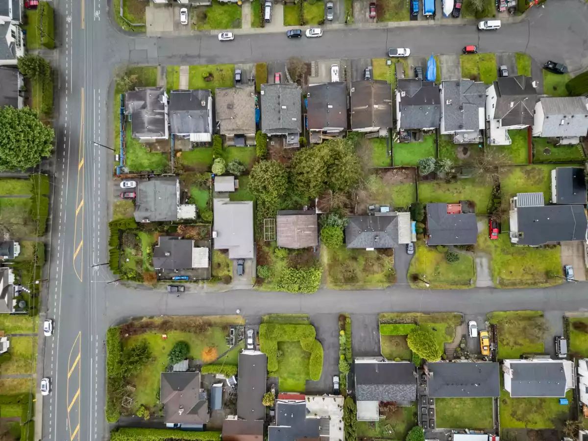 Kitchen Island Photo of 22421 Streng Avenue, Maple Ridge, BC