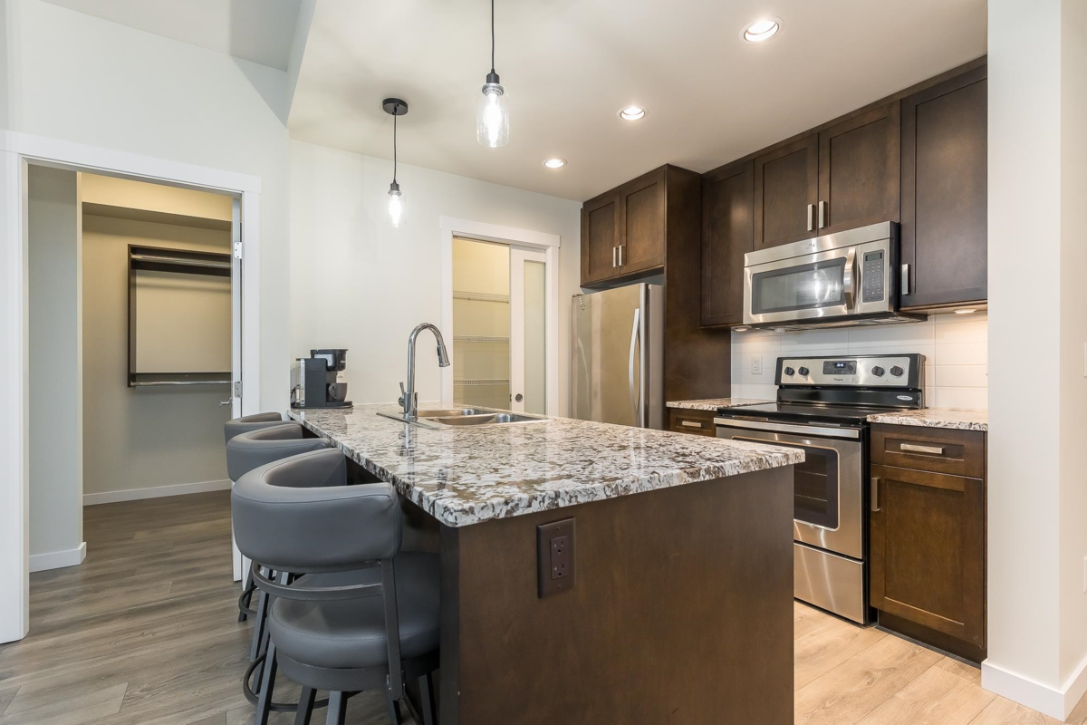 Breakfast Nook Photo of 305 2242 Whatcom Road, Abbotsford, BC