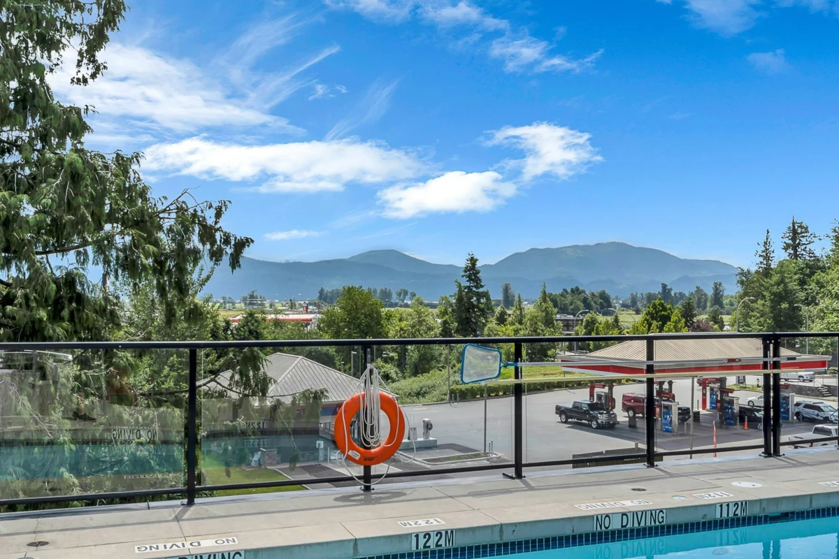 Family Room Photo of 305 2242 Whatcom Road, Abbotsford, BC