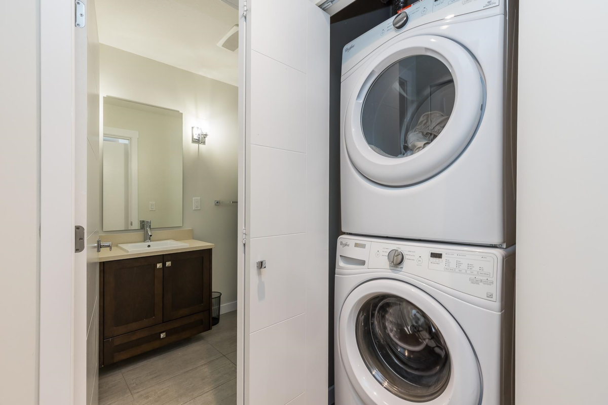 Mudroom Photo of 305 2242 Whatcom Road, Abbotsford, BC