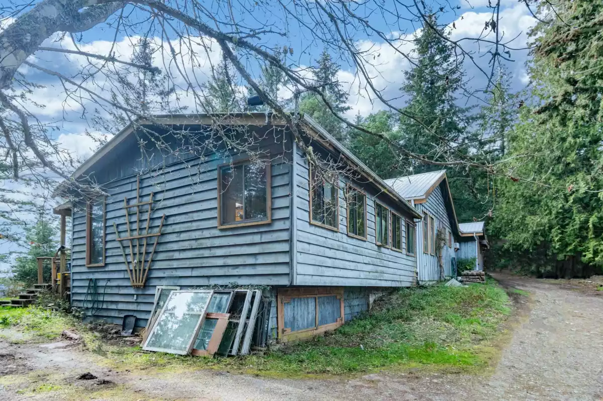 Pantry Photo of 1690 Cottage Way, Galiano Island, BC