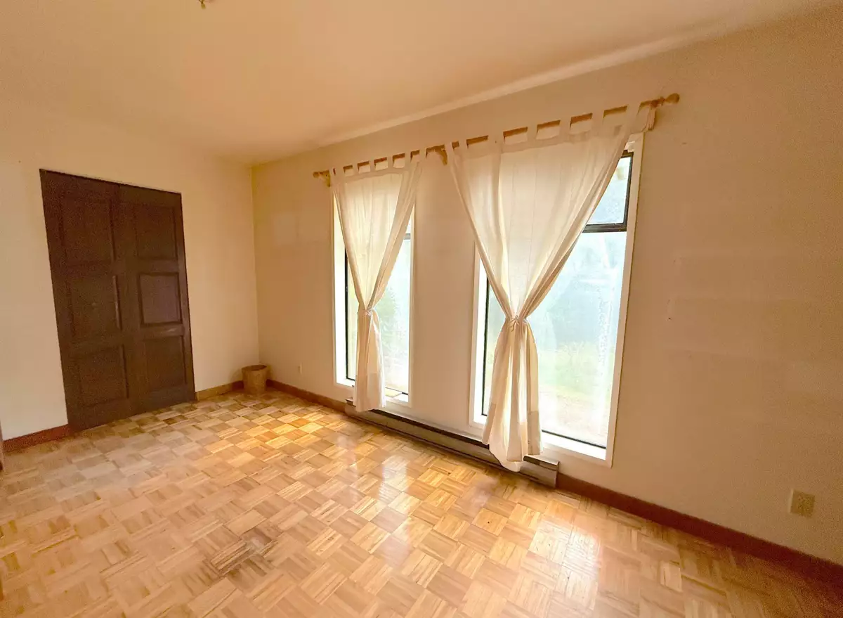 Powder Room Photo of 1690 Cottage Way, Galiano Island, BC