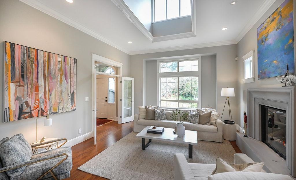 Dining Area Photo of 956 Belmont Avenue, North Vancouver, BC
