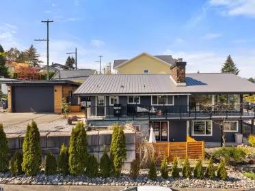 822 Burnaby Street, New Westminster, BC, New westminster — Single Family Residence for sale