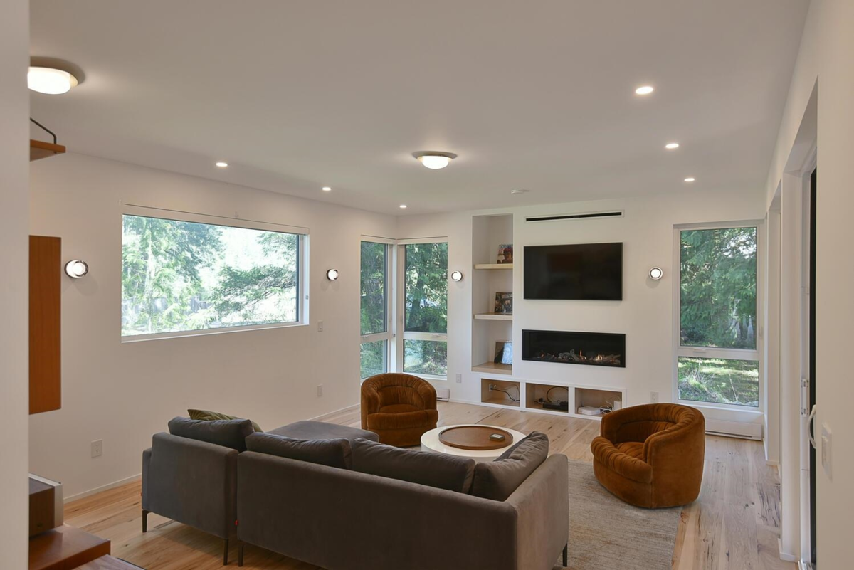 Kitchen Island Photo of 13248 Porters Road, Madeira Park, BC