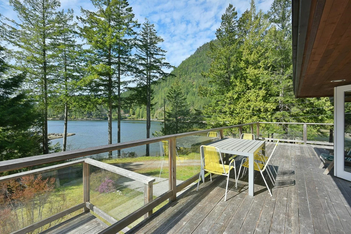 Laundry Room Photo of 13248 Porters Road, Madeira Park, BC