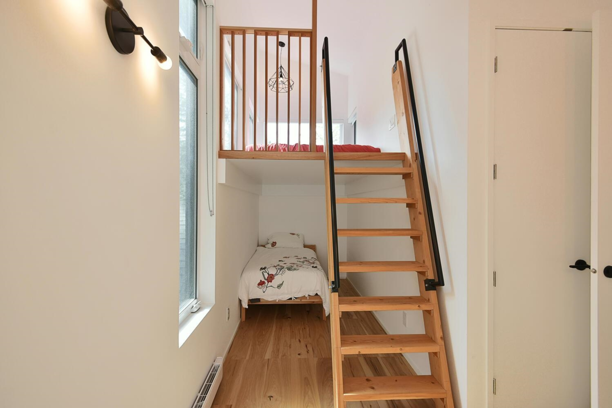 Outdoor Kitchen Photo of 13248 Porters Road, Madeira Park, BC