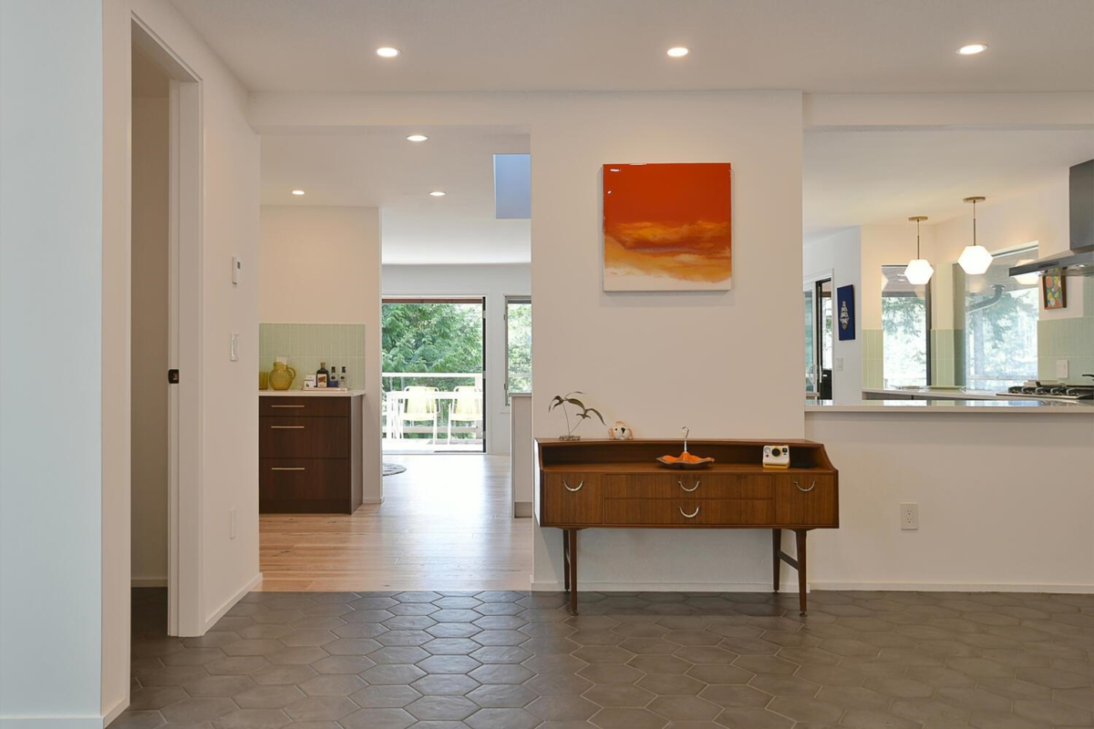 Primary Bathroom Photo of 13248 Porters Road, Madeira Park, BC