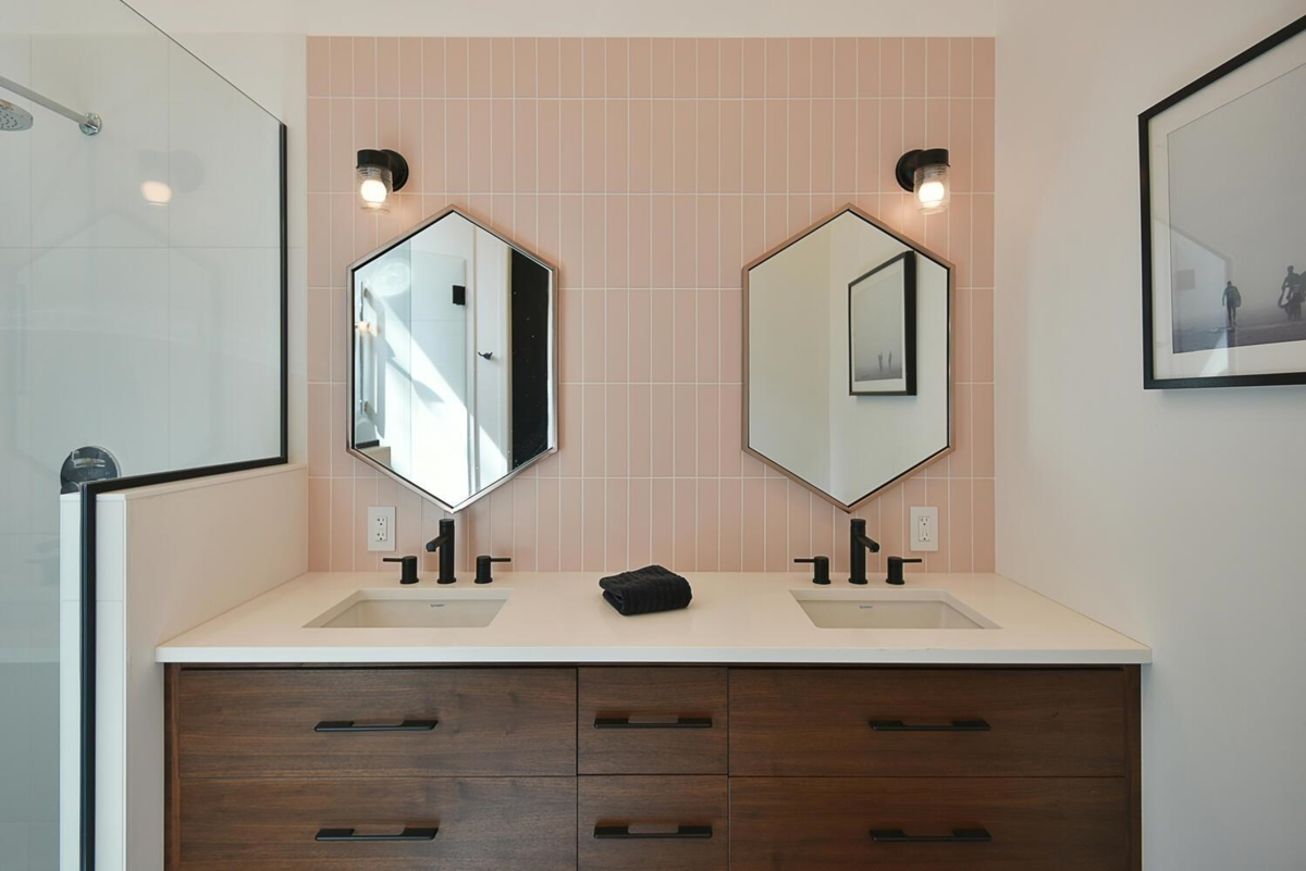 Swimming Pool Photo of 13248 Porters Road, Madeira Park, BC