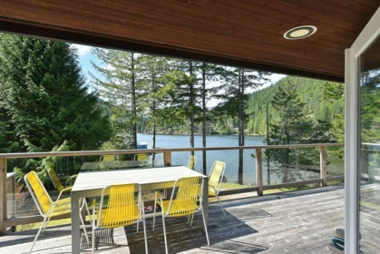 Office / Den Photo of 13248 Porters Road, Madeira Park, BC