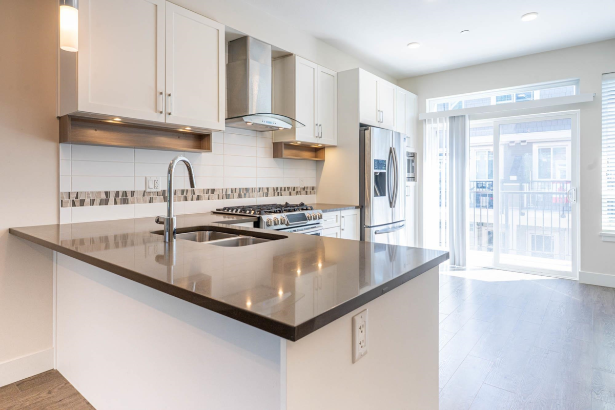 Dining Area Photo of 559 4688 Hawk Lane, Tsawwassen, BC