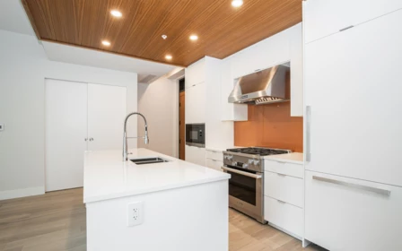 402 6699 Nelson Avenue, West Vancouver, BC
