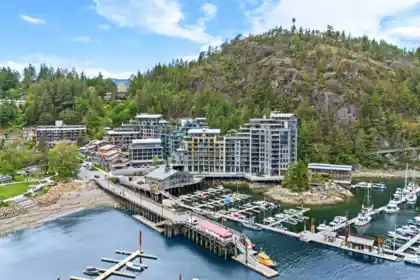 402 6699 Nelson Avenue, West Vancouver, BC