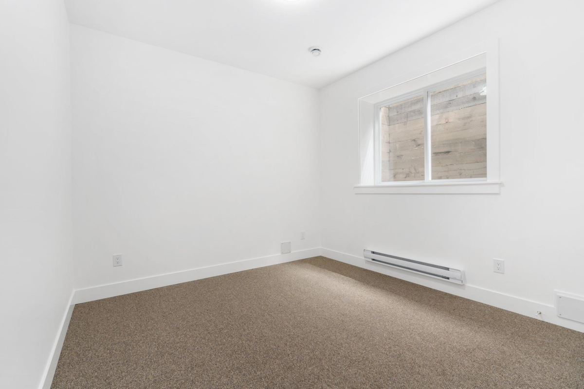 Hallway Photo of 11066 241a Street, Maple Ridge, BC