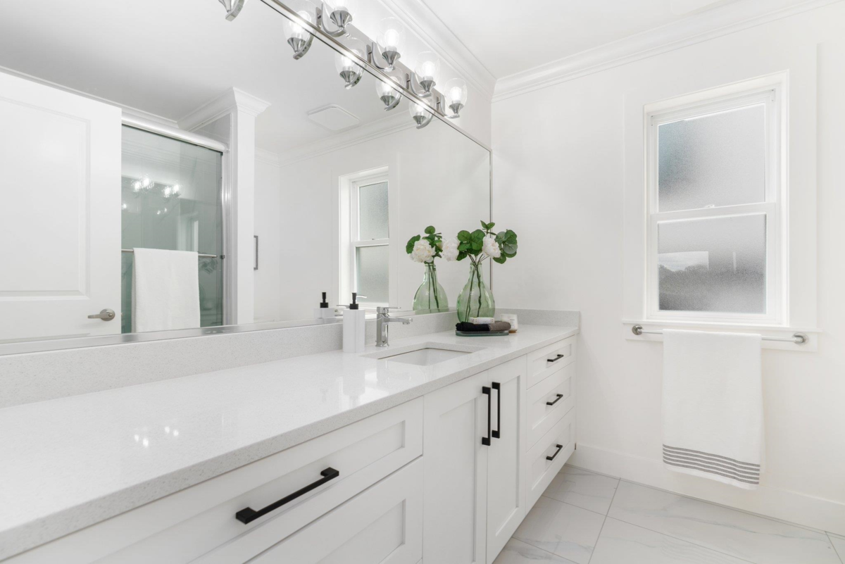 Powder Room Photo of 11066 241a Street, Maple Ridge, BC