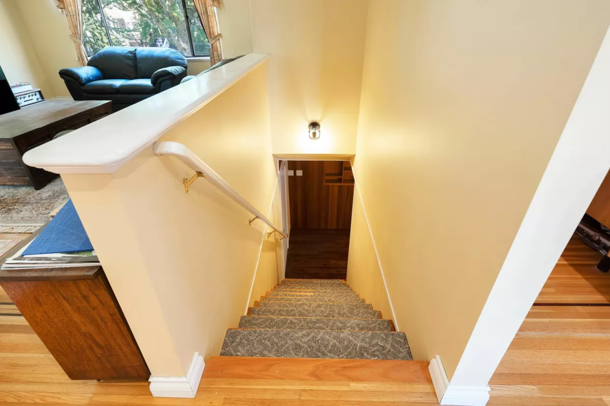 Powder Room Photo of 3136 W 11th Avenue, Vancouver, BC