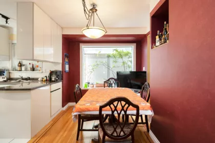 Kitchen Island Photo of 3136 W 11th Avenue, Vancouver, BC