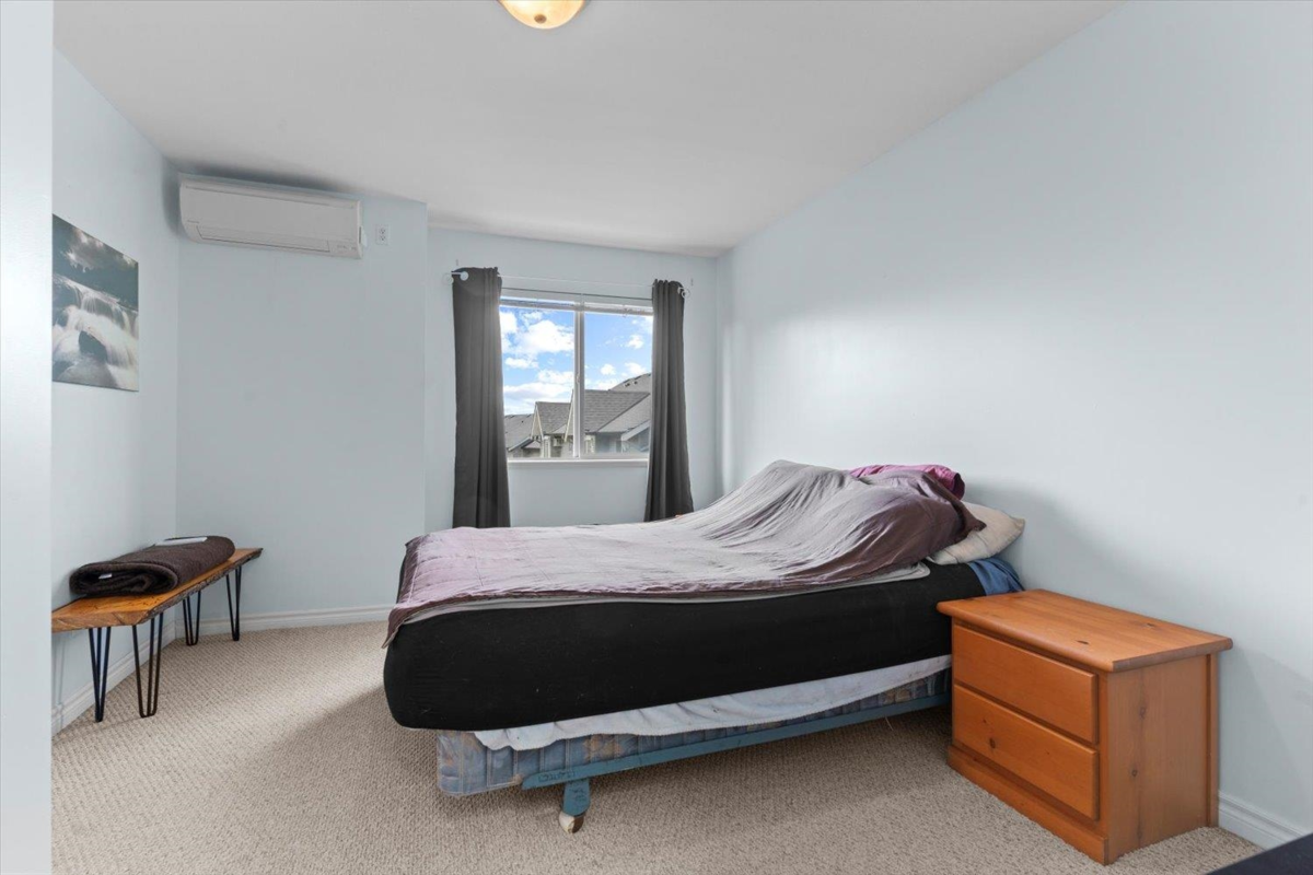 Basement Recreation Room Photo of 4 5965 Jinkerson Road, Sardis, BC