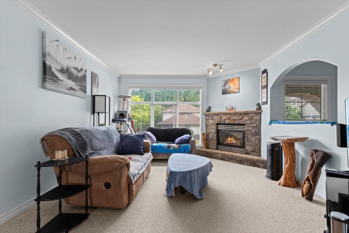 Dining Area Photo of 4 5965 Jinkerson Road, Sardis, BC
