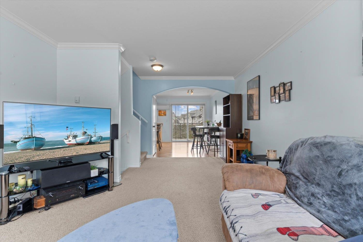 Family Room Photo of 4 5965 Jinkerson Road, Sardis, BC