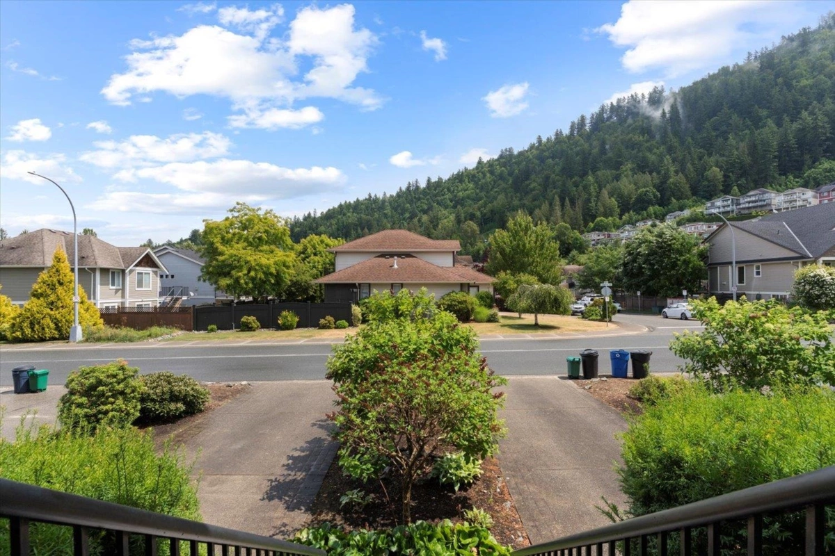 Neighborhood Park Photo Near 4 5965 Jinkerson Road, Sardis, BC