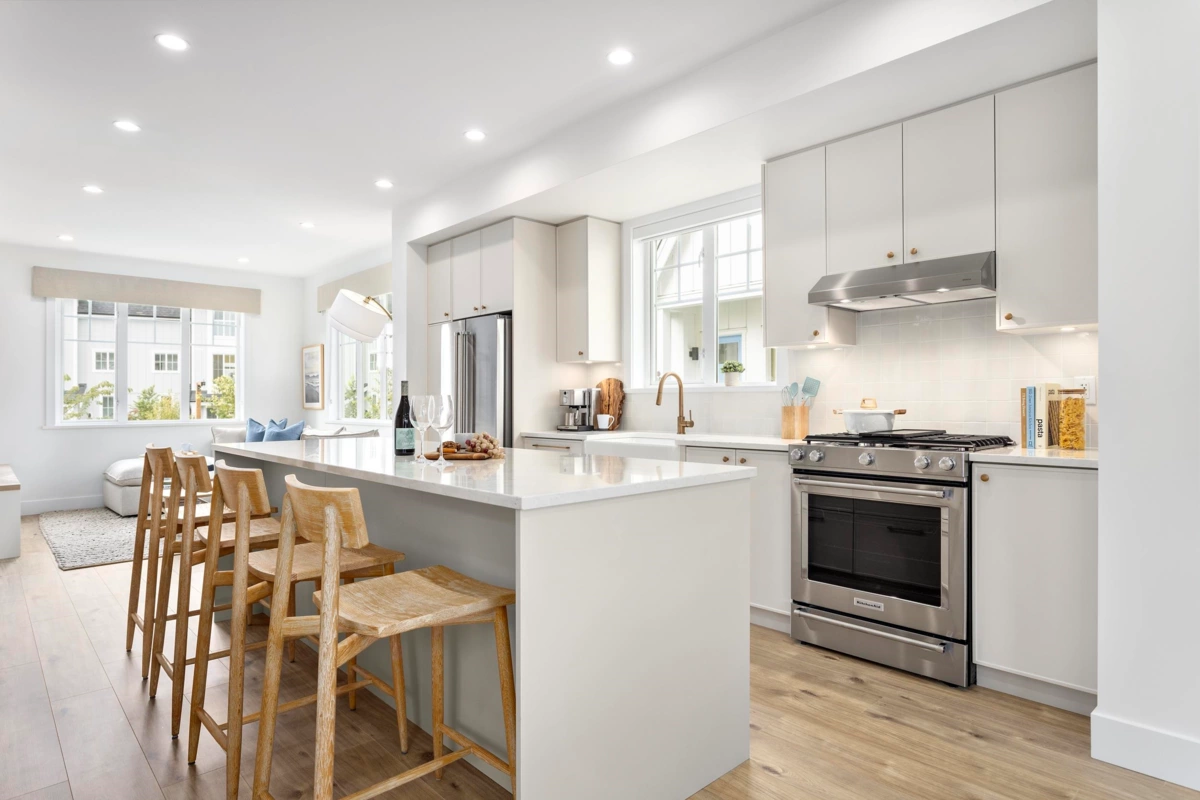 Dining Area Photo of 1 6373 Dairy Avenue, Tsawwassen, BC