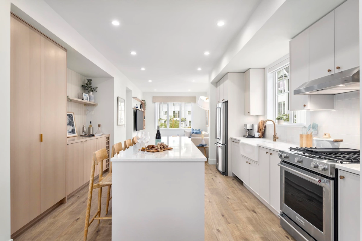 Family Room Photo of 1 6373 Dairy Avenue, Tsawwassen, BC