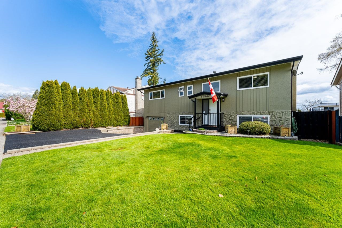 Exterior Front Photo of 15966 Prospect Crescent, White Rock, BC