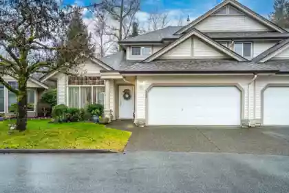 100 9025 216 Street, Langley, BC, Langley — Townhouse for sale