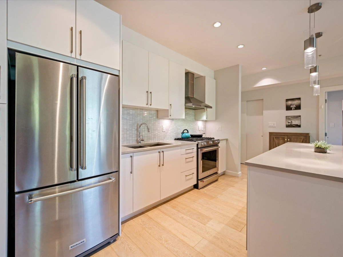 Guest Bathroom Photo of 105 41328 Skyridge Place, Squamish, BC