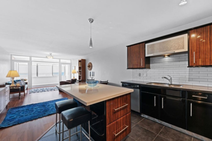 64 2212 Folkestone Way, West Vancouver, BC, West Vancouver — Apartment/Condo for sale
