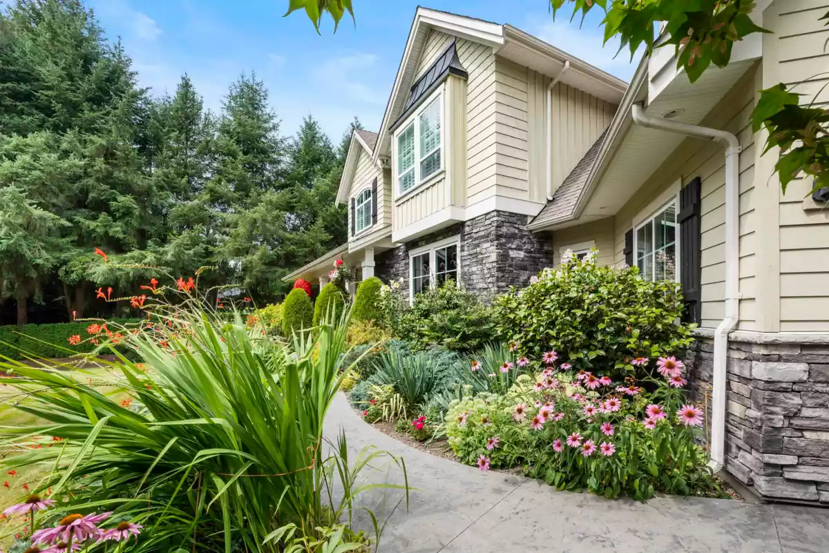Family Room Photo of 21949 6 Avenue, Langley, BC
