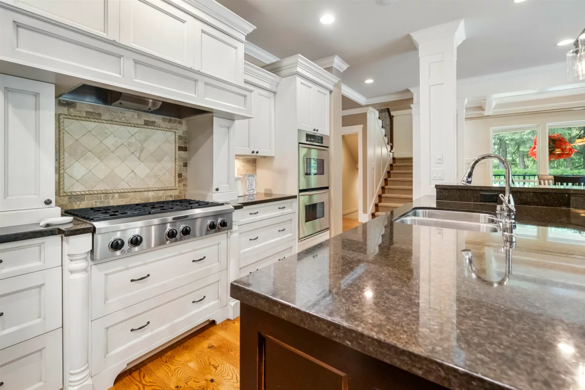 Hallway Photo of 21949 6 Avenue, Langley, BC