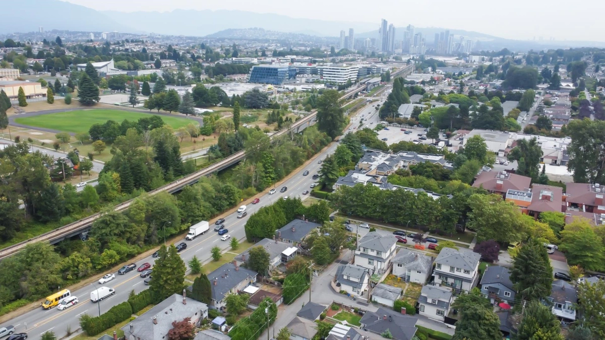 Walk-In Closet Photo of 2576 S Grandview Highway, Vancouver, BC