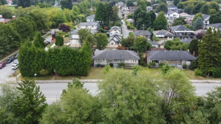Primary Bedroom Photo of 2576 S Grandview Highway, Vancouver, BC