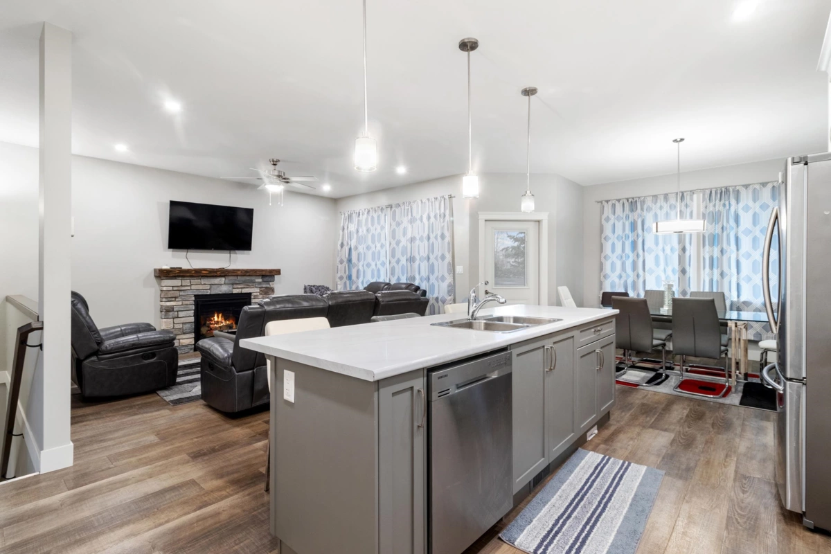 Dining Area Photo of 478 Fort Street, Hope, BC