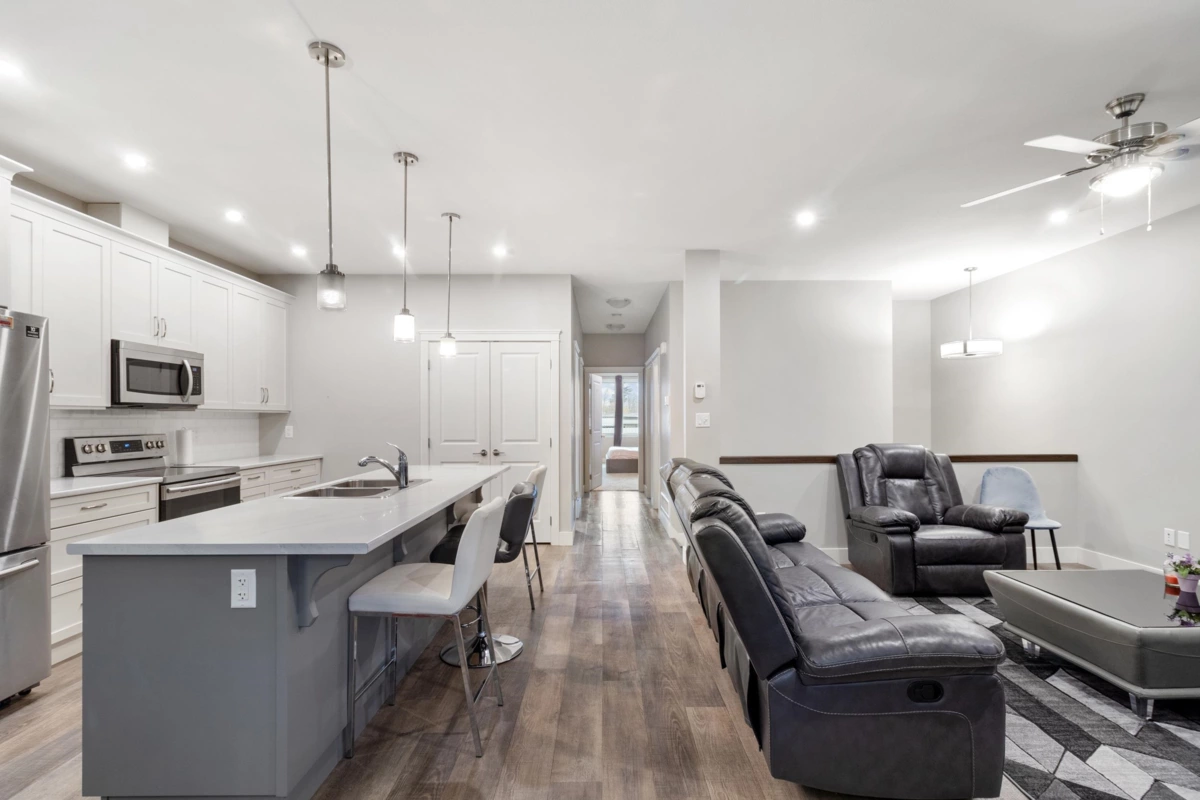 Living Room Photo of 478 Fort Street, Hope, BC