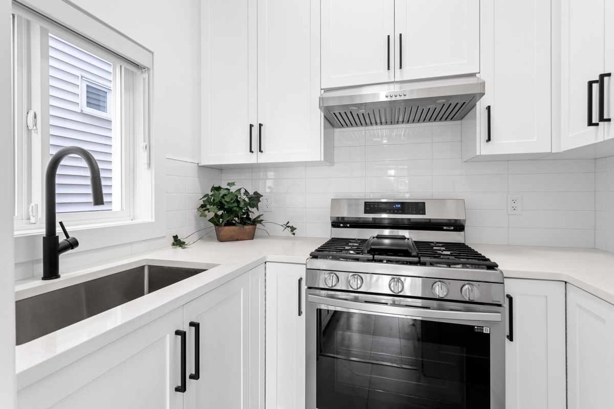 Bedroom 2 Photo of 2472 Glenwood Avenue, Port Coquitlam, BC