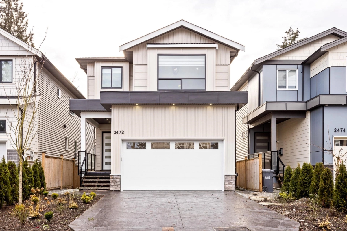 Exterior Front Photo of 2472 Glenwood Avenue, Port Coquitlam, BC