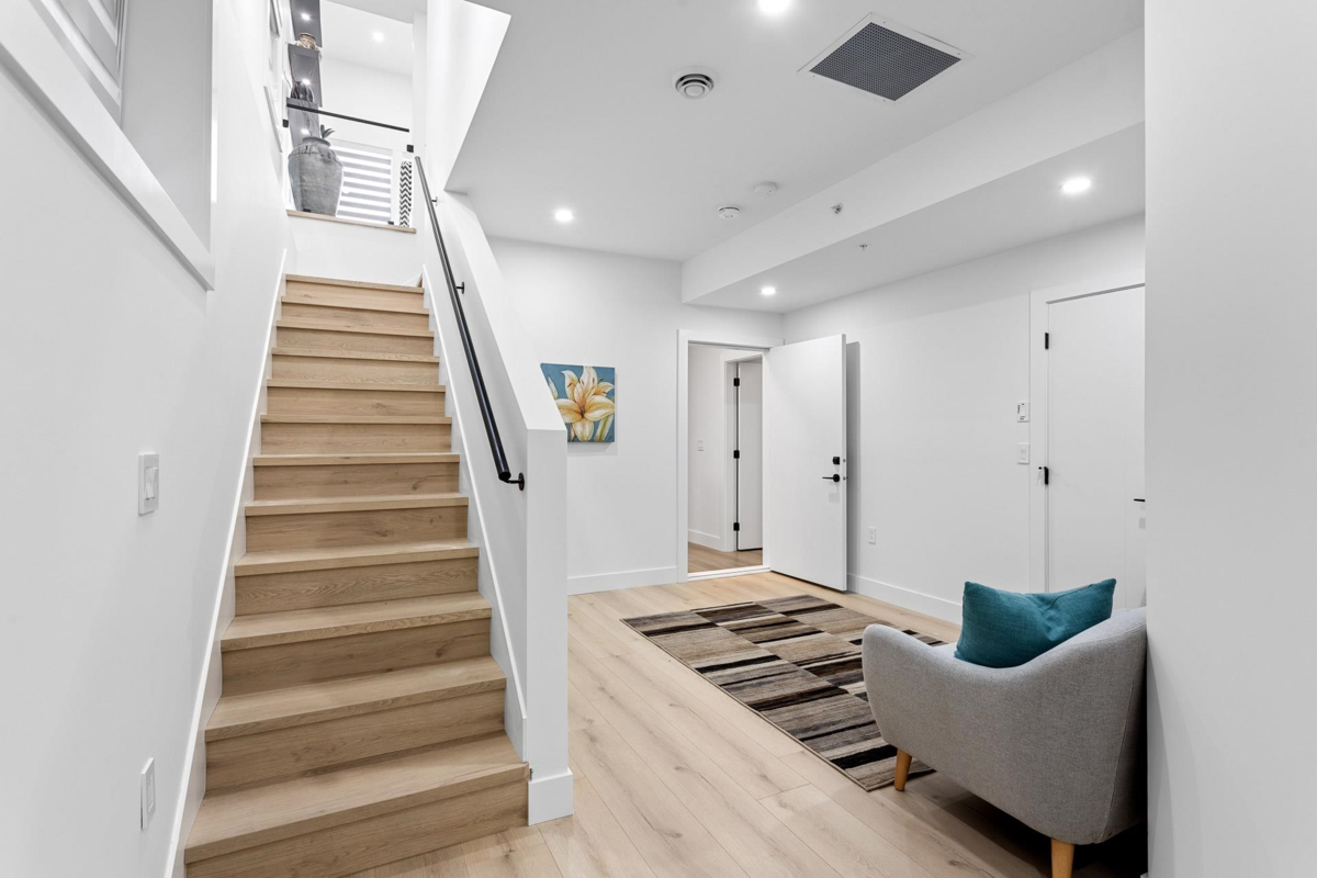 Front Yard Photo of 2472 Glenwood Avenue, Port Coquitlam, BC