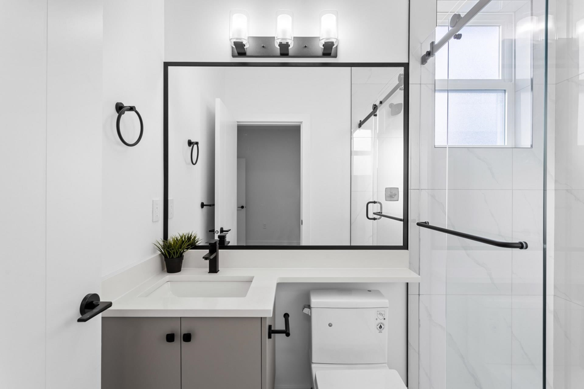 Garage Interior Photo of 2472 Glenwood Avenue, Port Coquitlam, BC